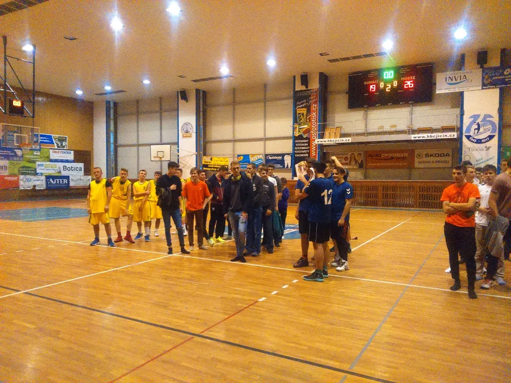 Archivní snímek 2 k článku „Výhra našeho basketbalového týmu“ (2017-12-03).