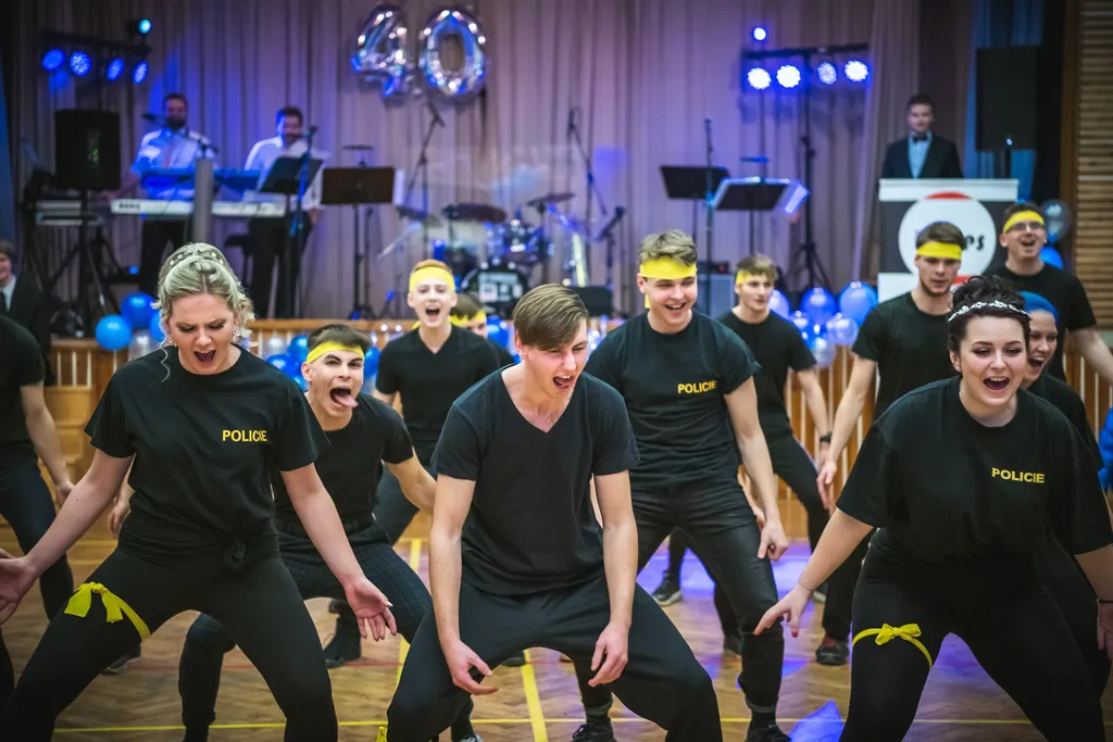Archivní snímek 2 k článku „Maturitní ples 2019/2020“ (2020-02-04).
