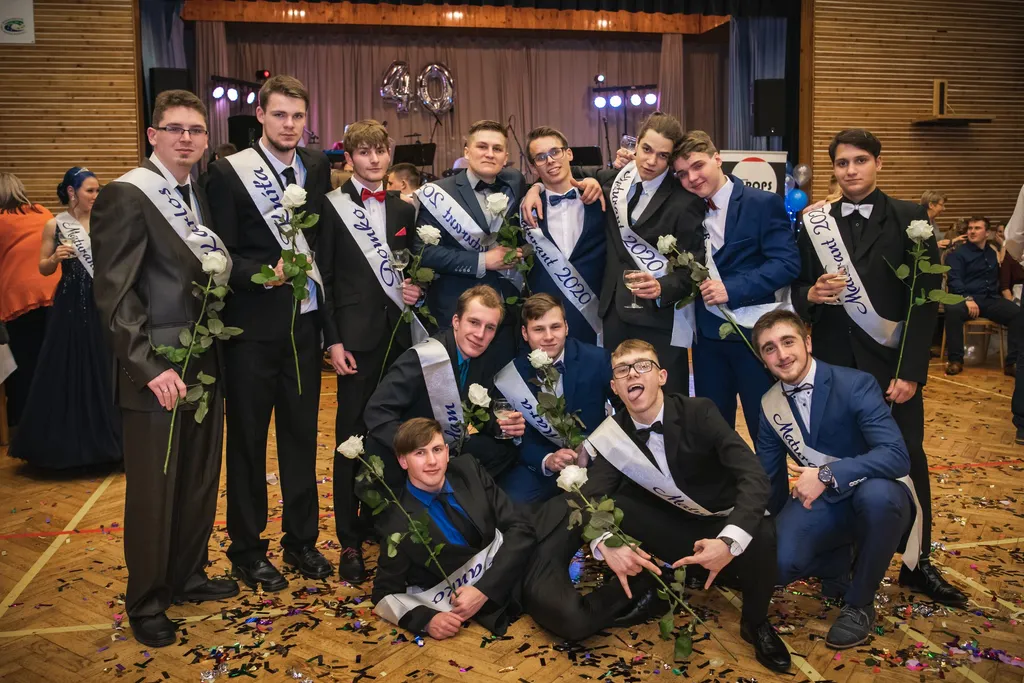 Archivní snímek 3 k článku „Maturitní ples 2019/2020“ (2020-02-04).