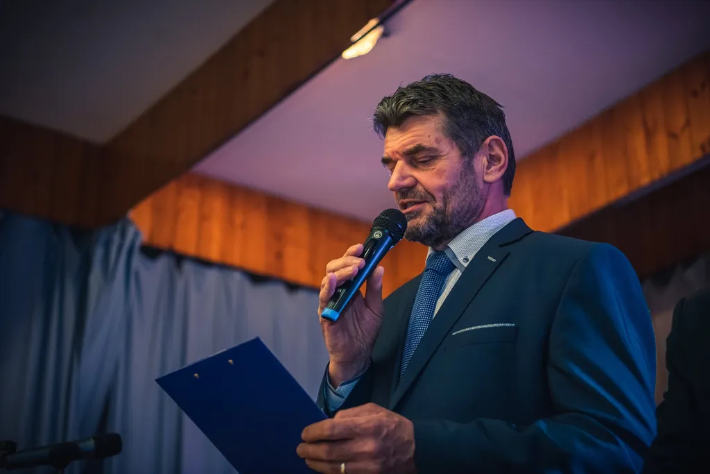 Archivní snímek 5 k článku „Maturitní ples 2019/2020“ (2020-02-04).