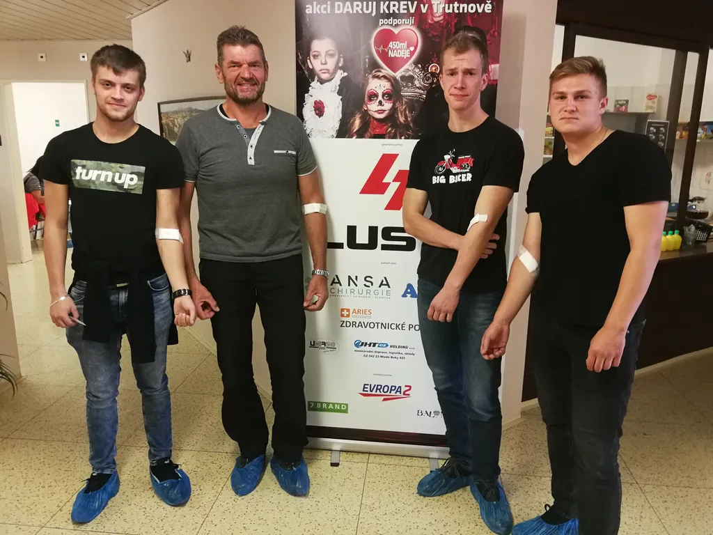 Archivní snímek 5 k článku „Dárcovství krve - děkujeme žákům ze 4.O BPA M. Svatoňovice“ (2019-09-18).